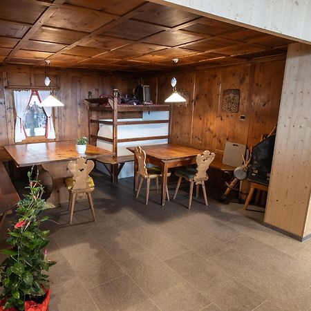 Готель Lanzenschuster Сан-Дженезіо-Атезіно Екстер'єр фото